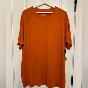 Men’s Fabletics tee